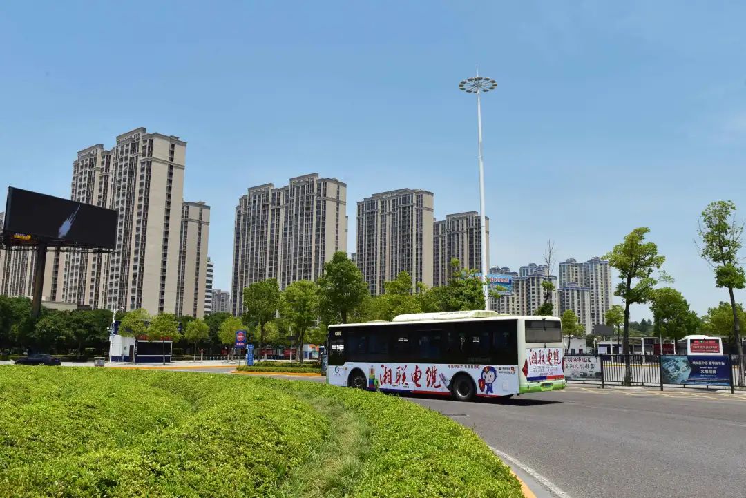 品牌煥新，夏日啟航 岳陽(yáng)登場(chǎng)，未來(lái)可期 #安全用電你我湘聯(lián)